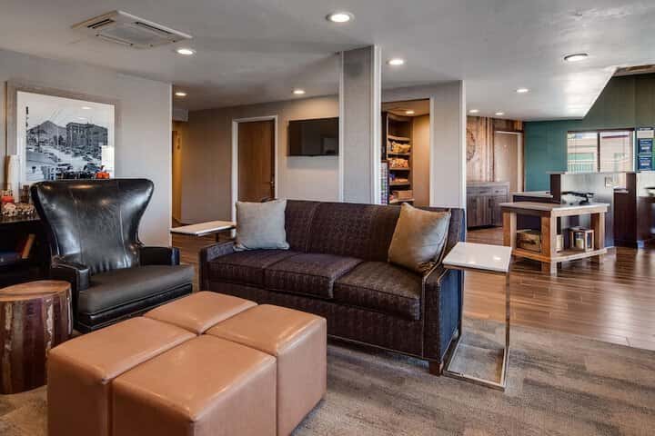 Hotel Interior 2 of 35