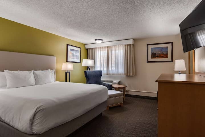 Room 7 of 35
